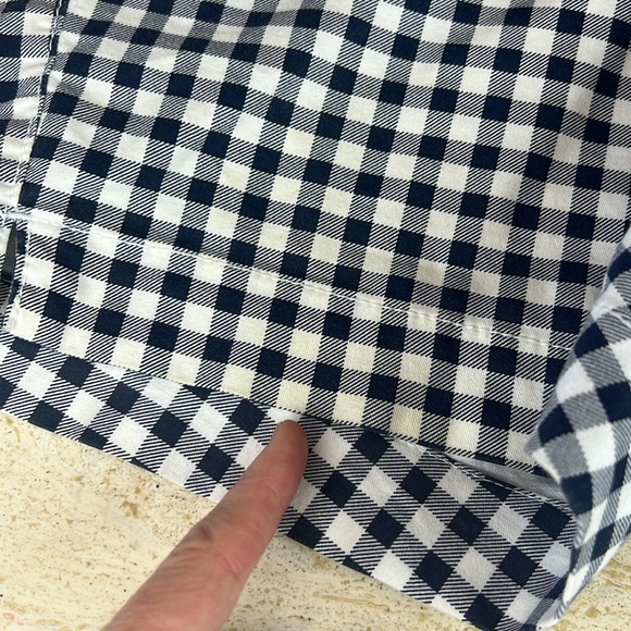 3 Old Navy everyday mid-rise women’s size 4 shorts gray, tan and checker - Picture 3 of 10